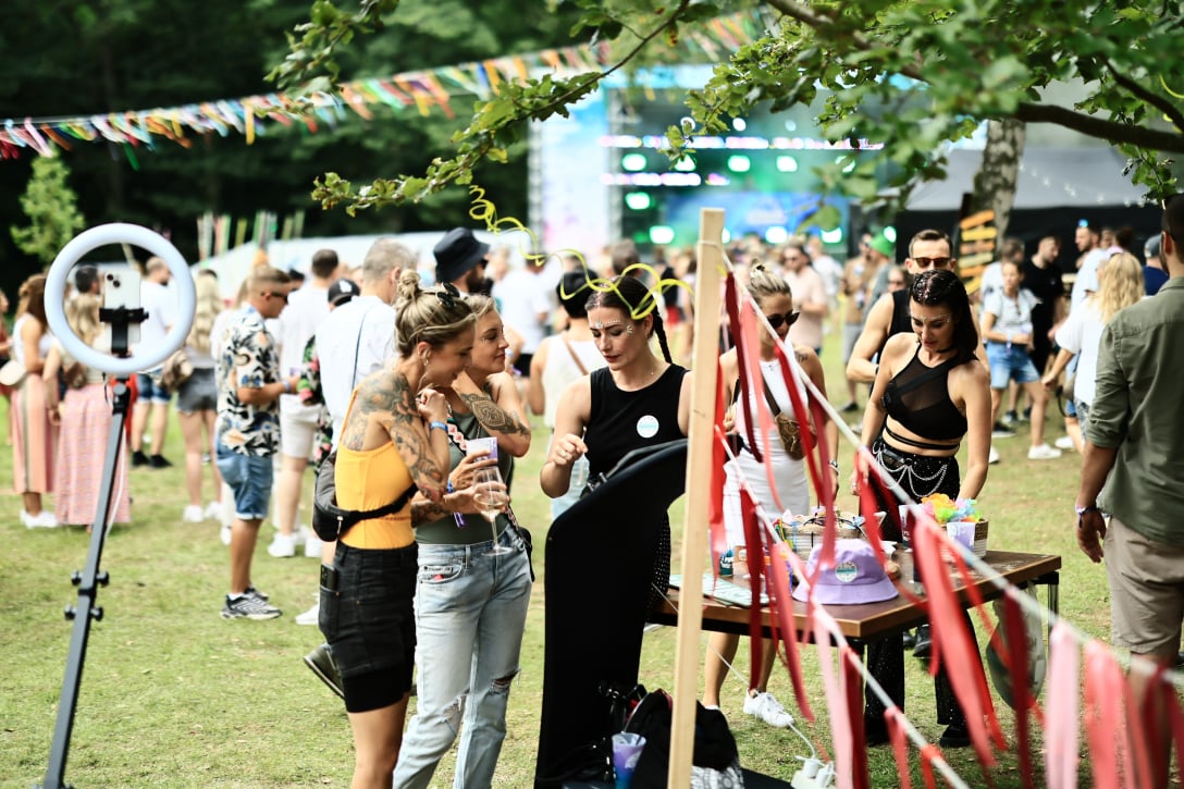 Video Box mit Betreuung mieten